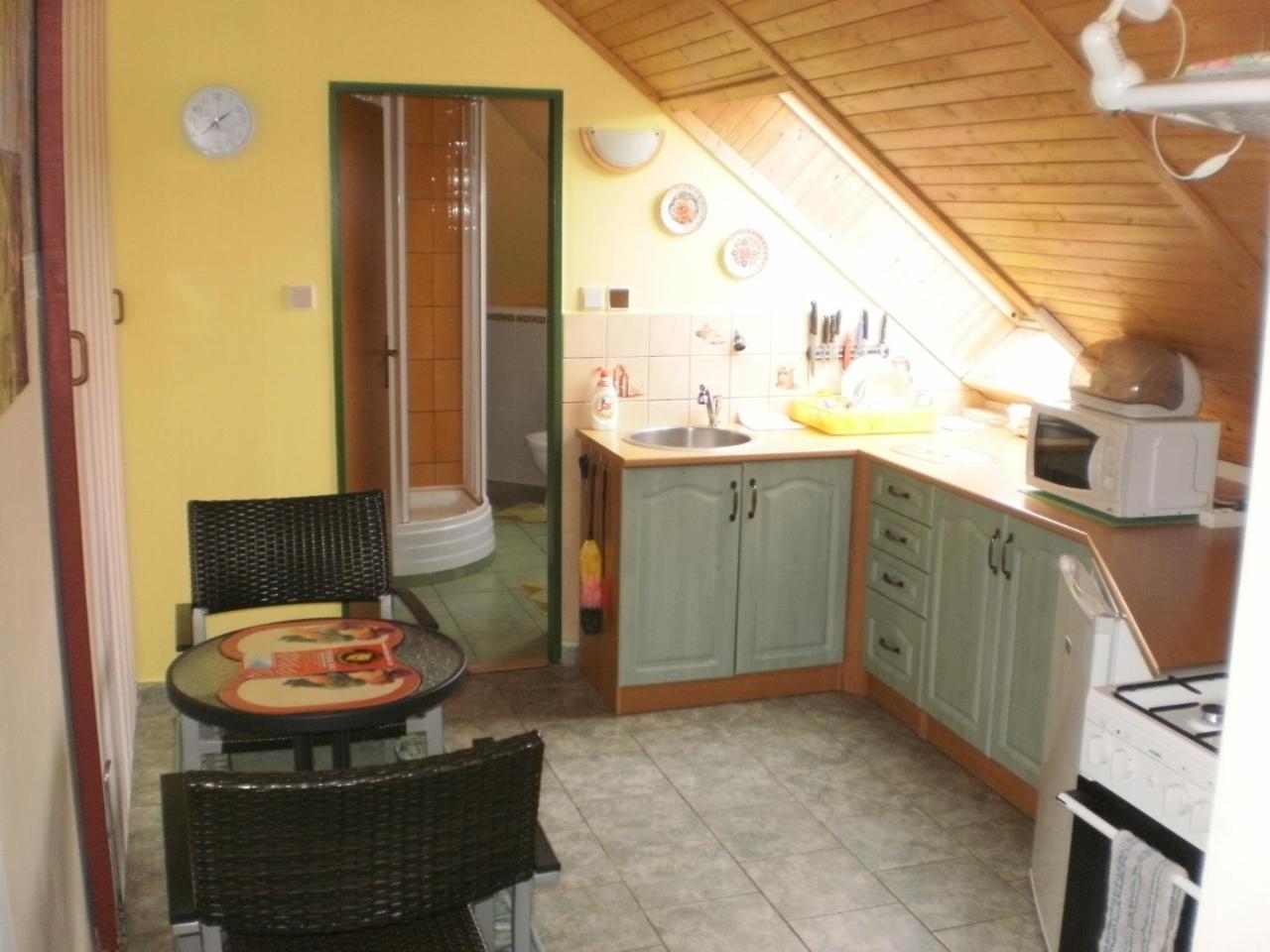 Privat Buk 100 Apartment Йндрихув Храдец Екстериор снимка